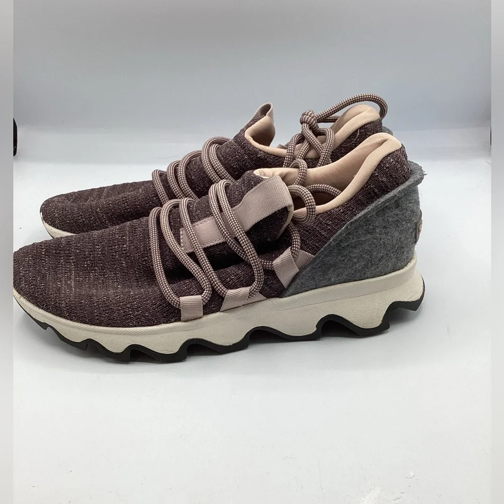 Sorel Kinetic Lace‎ Womens Size 7  Sneakers Shoes Purple Knit